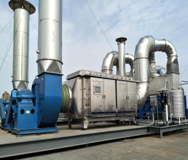 大型VOCs治理設備現場安裝圖